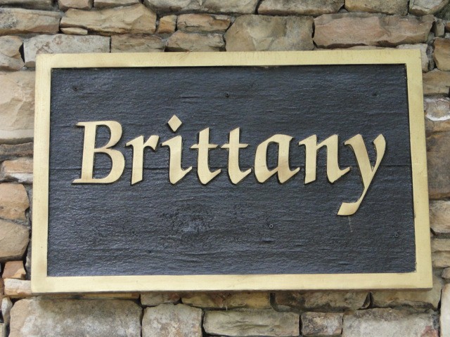 Brittany, Brookhaven GA - Neighborhood Guide