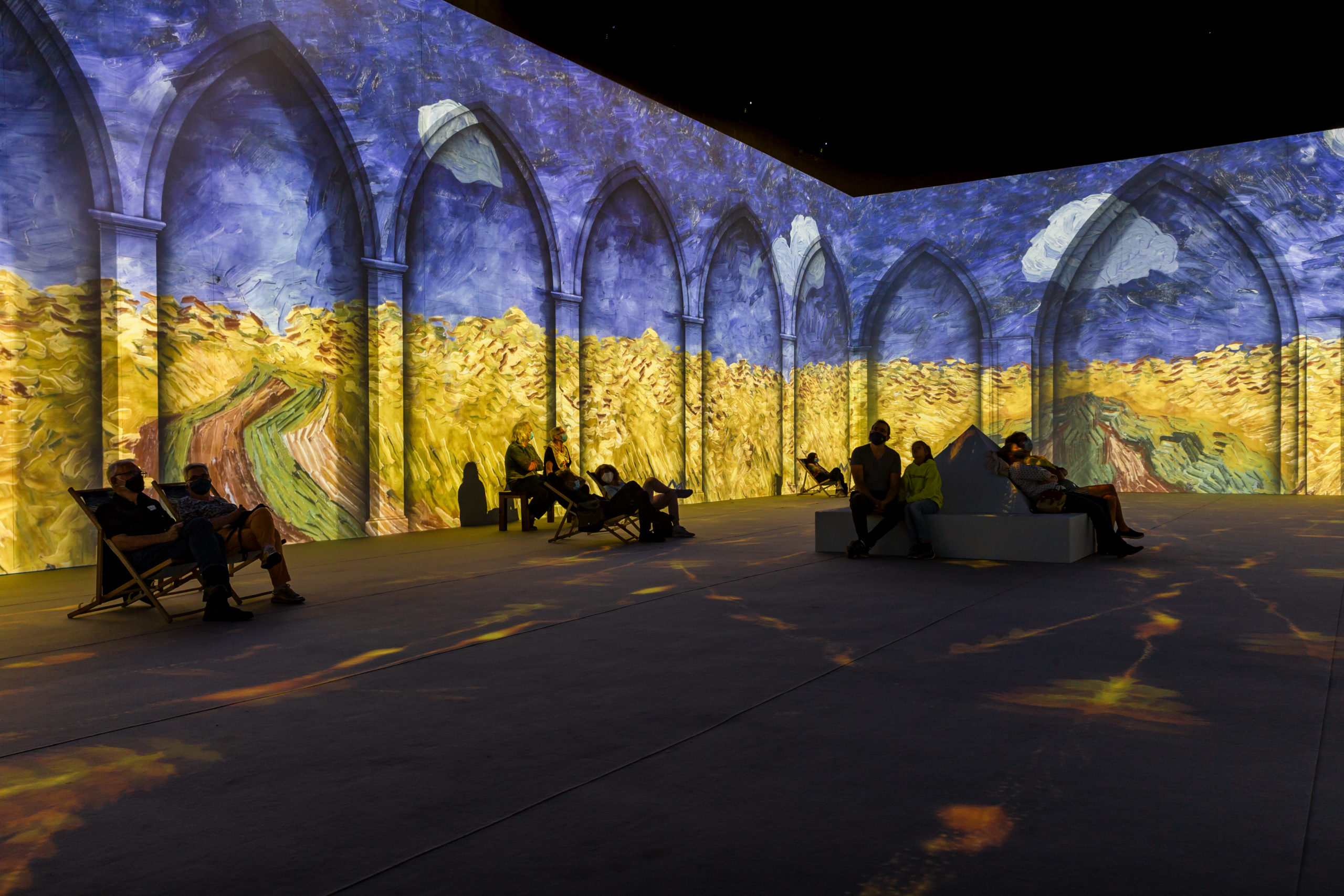 What's behind the wave of immersive Van Gogh exhibits